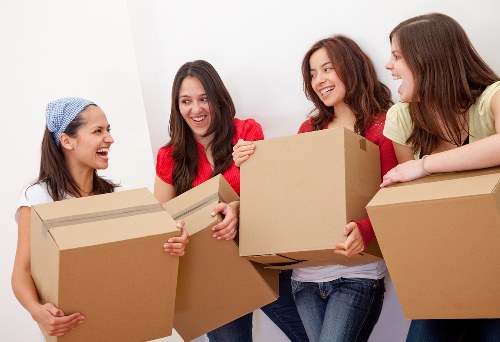 Furniture and household item transport service around Charlton