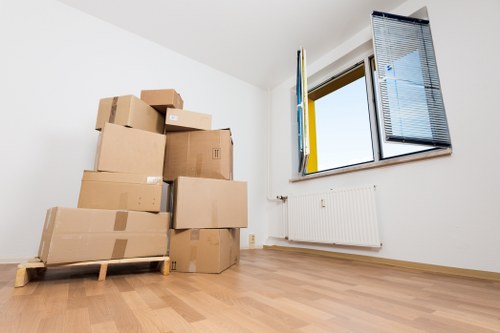 Professional moving van service for Charlton home and office moves
